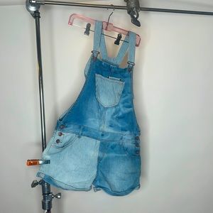 Women’s size 9 American rugs overalls